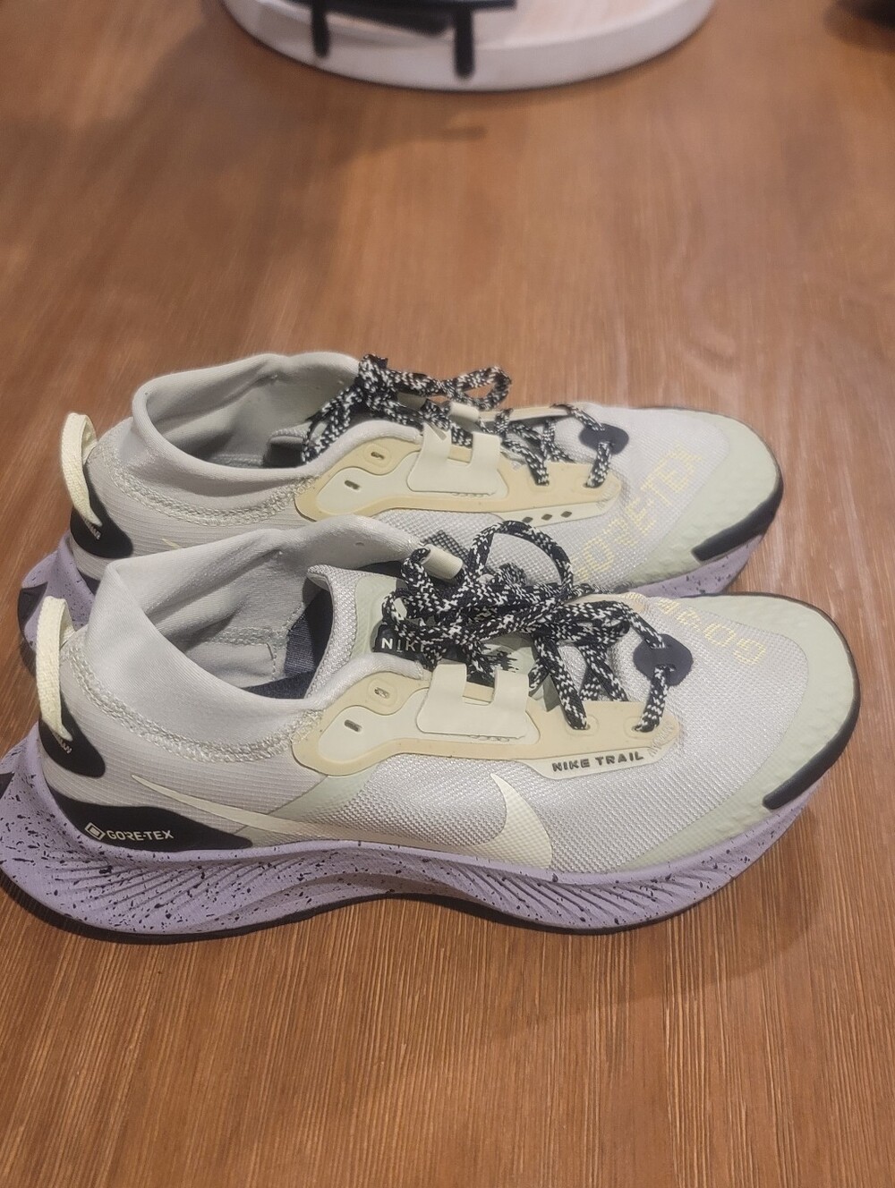 Nike Trail Running Shoes in Light Gray, Pale Yellow and Lavender
